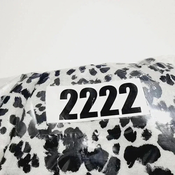 J. Crew Linen Blend Animal Printed Scallop Shorts Women's 6 - Picture 7 of 7